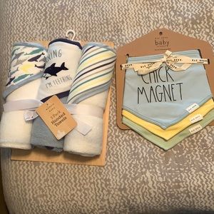 Baby bandana bibs & hooded towels